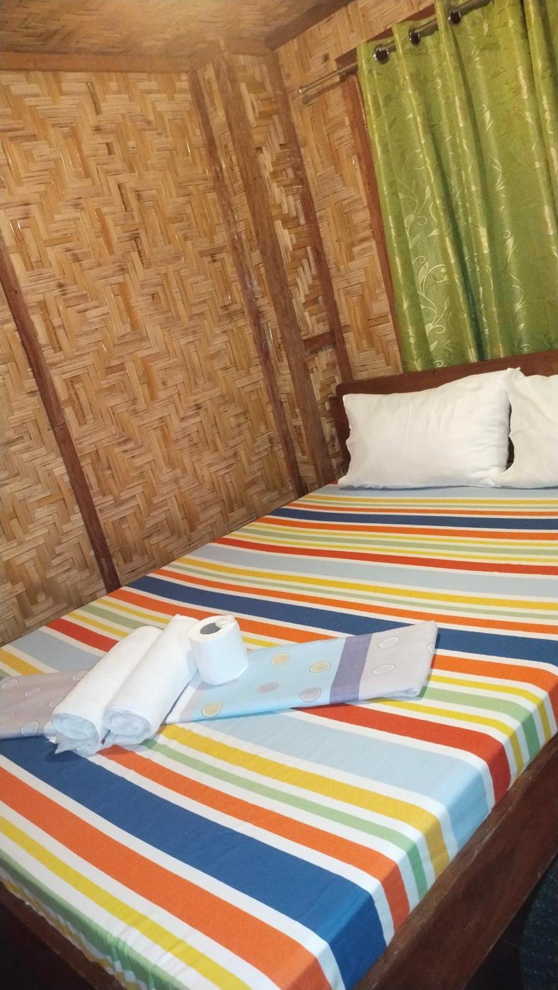 Ziah'S Guest House سان فيسنتي الغرفة الصورة